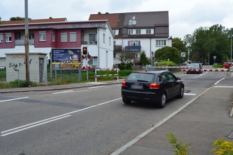 Örlinger Str., Bahnübergang