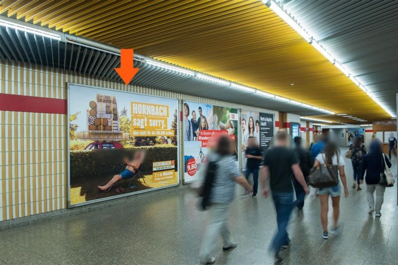Rotkreuzplatz/Süd/Durchg. zur Halle li.