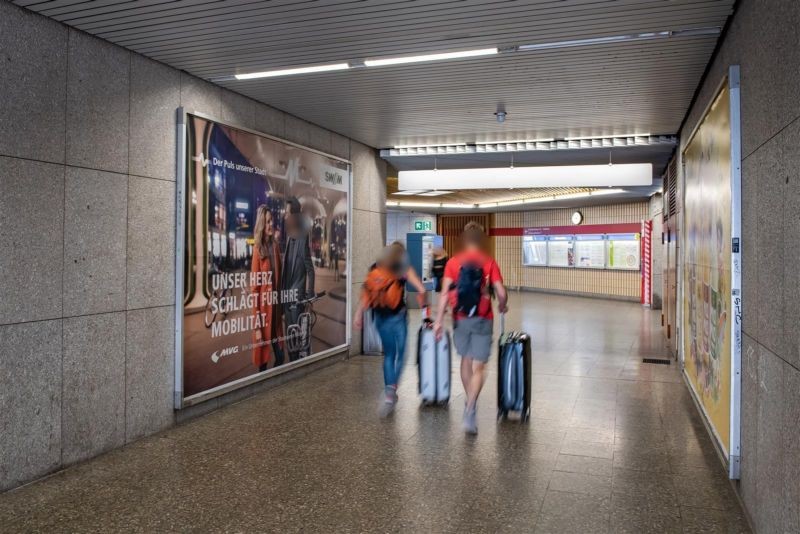 Rotkreuzplatz Nord Ausg. Nymphenburger Str. li.