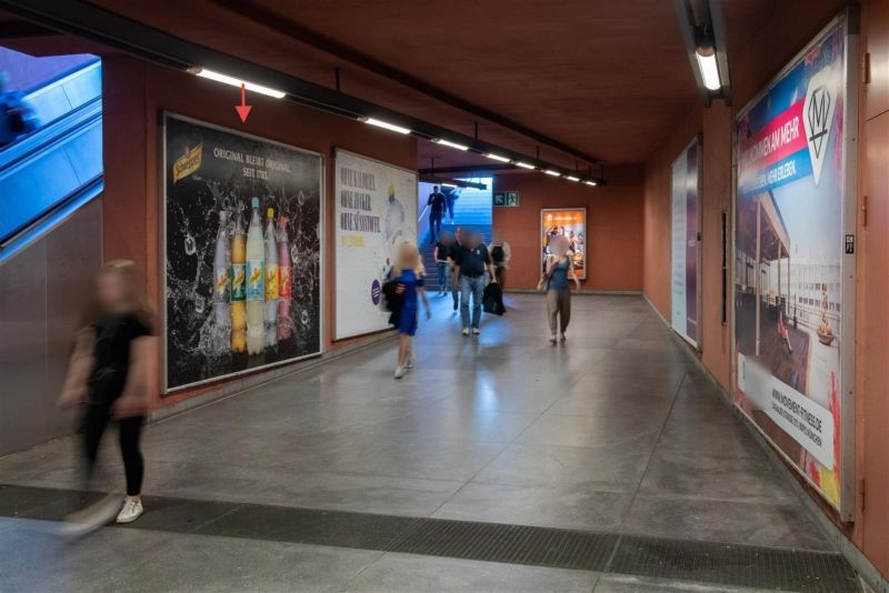 Westfriedhof/Durchg. Westfriedhof bei Kiosk