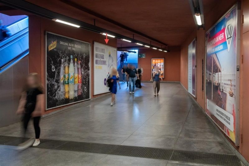 Westfriedhof/Durchg. Westfriedhof bei Kiosk