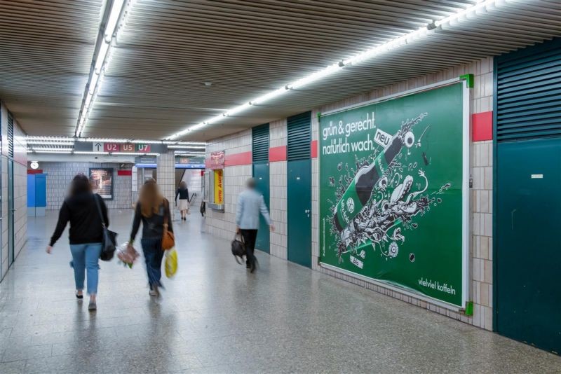 Innsbrucker Ring/Schalterhalle Durchg.