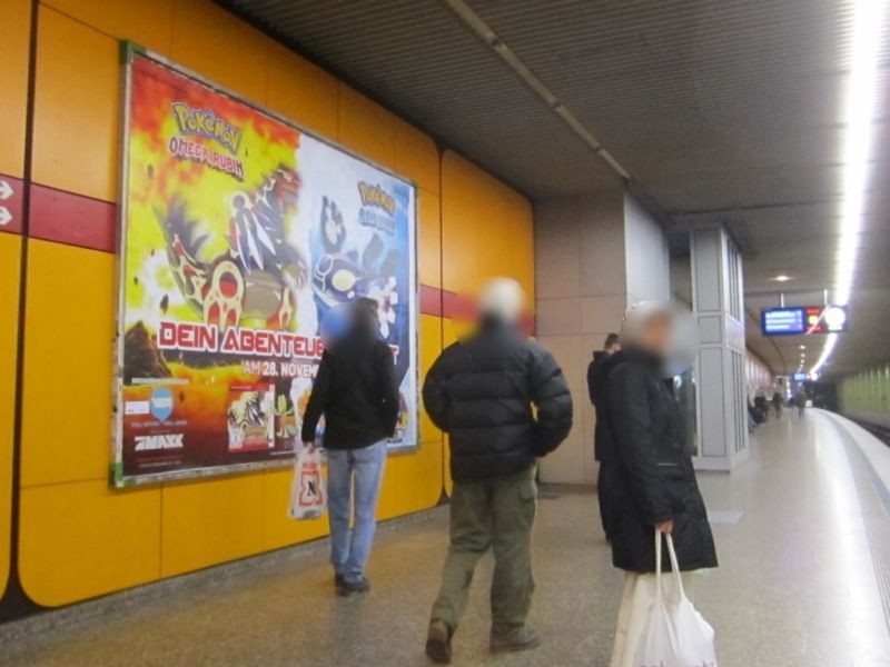 Kolumbusplatz/Bahnsteig Ausg. Humboldtstr.