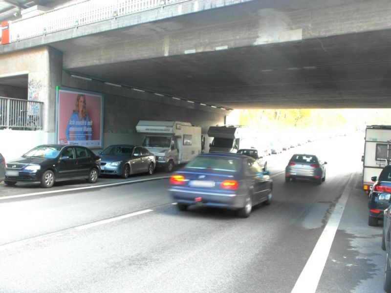 Aubinger Str. S-Bahn Ufg. saw Sto. 1