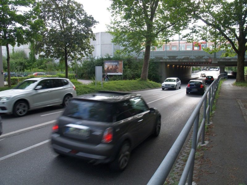 Schleißheimer Str.,vor DB-Br., quer saw