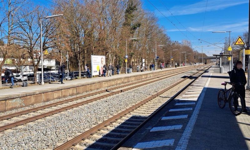 S-Bf Eching, Bstg., Ri. München, 2. Sto.