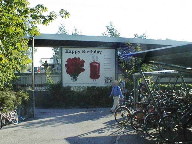 S-Bf Gröbenzell, RS am Zugang beim Fahrradständer