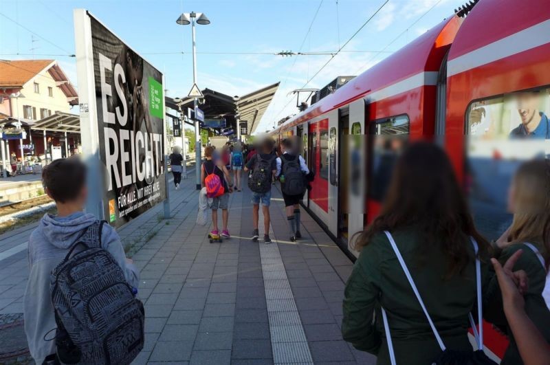 S-Bf Holzkirchen,Bstg., Gleis 3