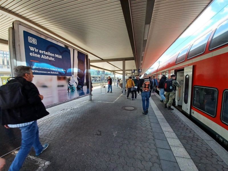 Hbf, Bstg., Gleis 4,Abschnitt B