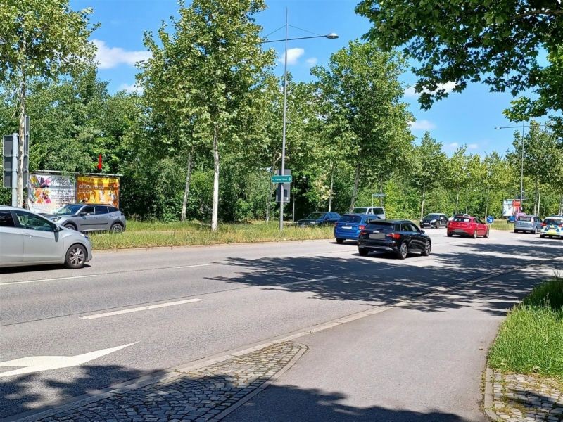 Friedenstr./Kumpfmühlerbrücke