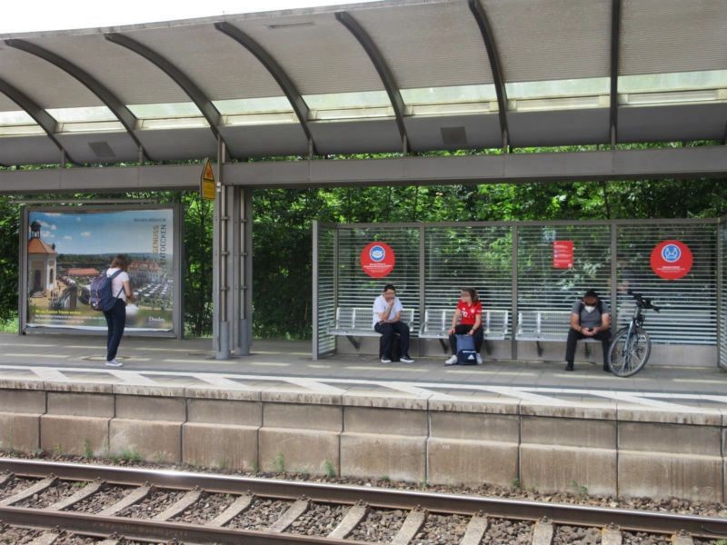 Bf, Bstg., Gleis 4, 2.Sto.