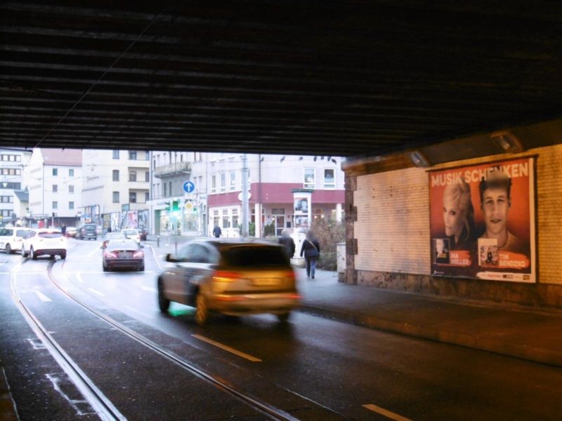 Celtis-Unterführung,Ausfahrt, rechts