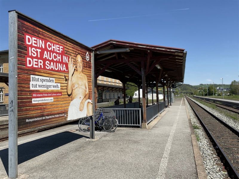 Bf, Bstg., Gleis 2/3, re. Seite RS