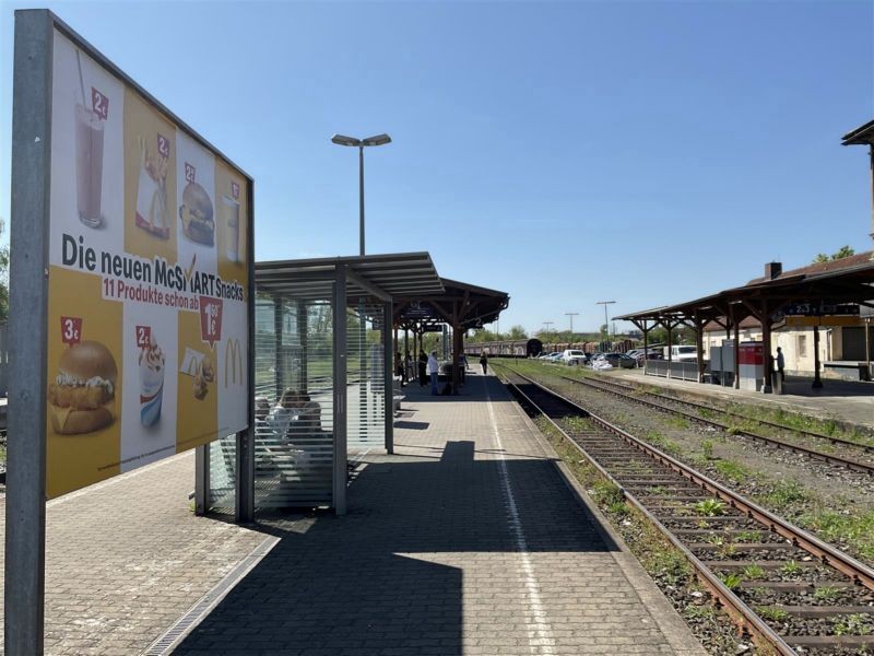 Bf, Bstg., Gleis 2/3, linke Seite VS