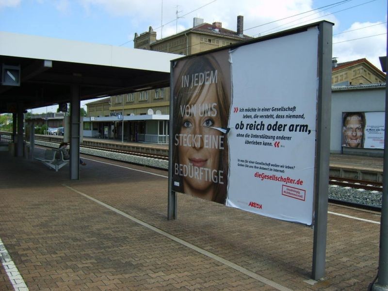 Bf, Bstg., Gleis 2/3, links Seite RS