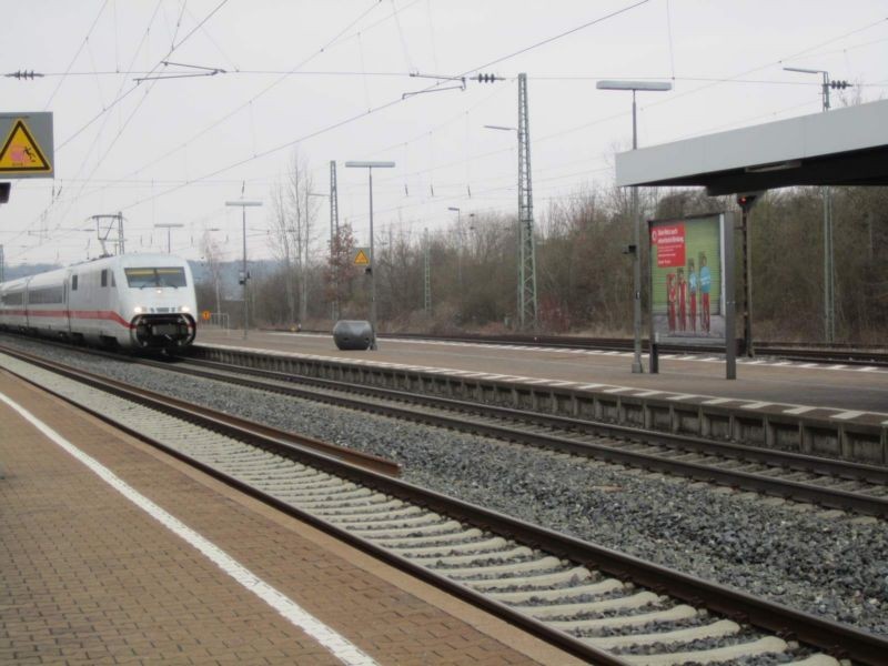 Bf, Bstg., Gleis 2/3, links Seite VS