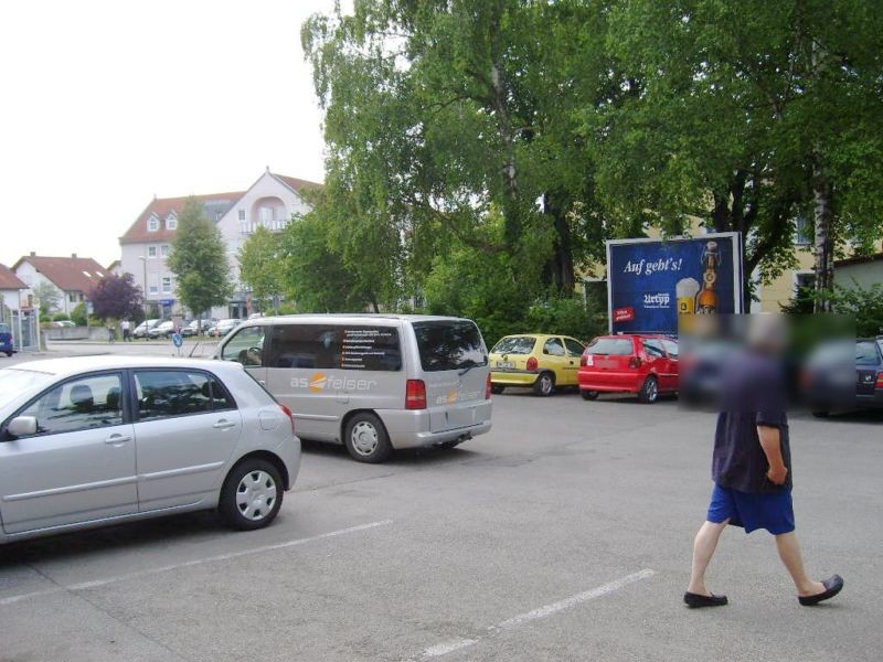 Bf, Bahnhofsplatz/Zeppelinweg, Sicht Bahnhof