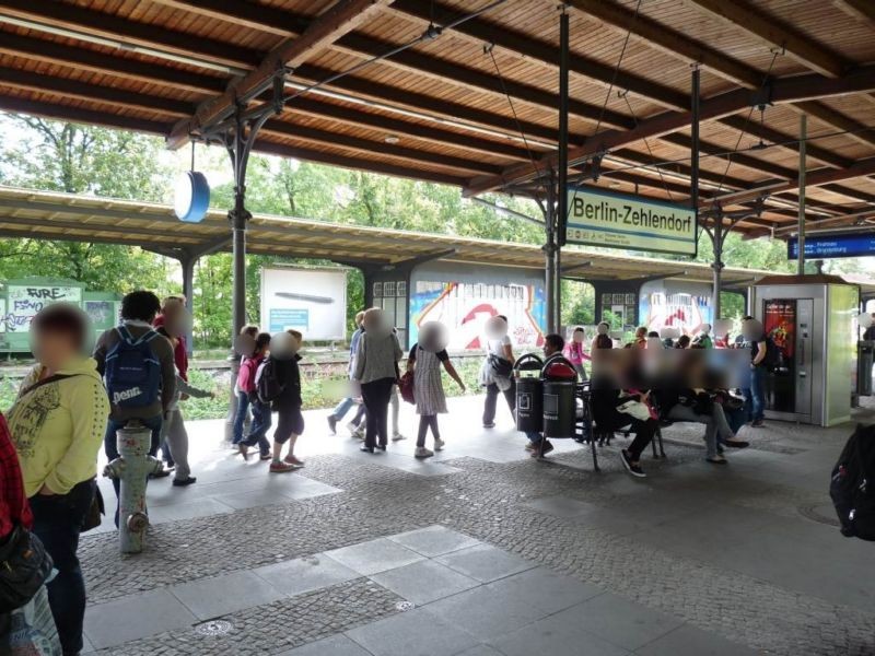 S-Bf Zehlendorf,Bstg., re.neb.Bank,auf stillgel. B