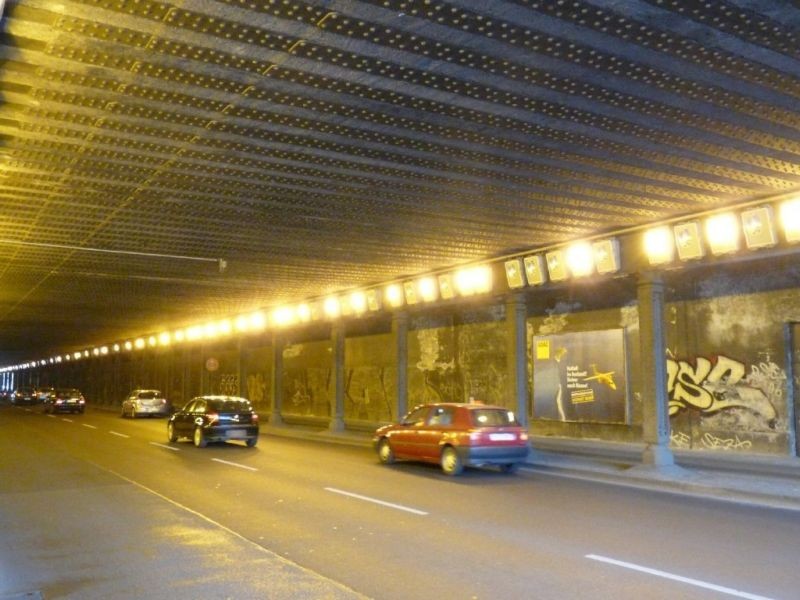 Boelckestr., Ufg.Ri. Ringbahnstr.,1. Sto.