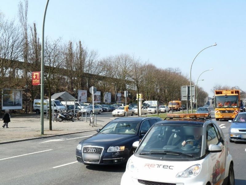 Innsbrucker Platz, Böschung Wexstr.,1. Sto.