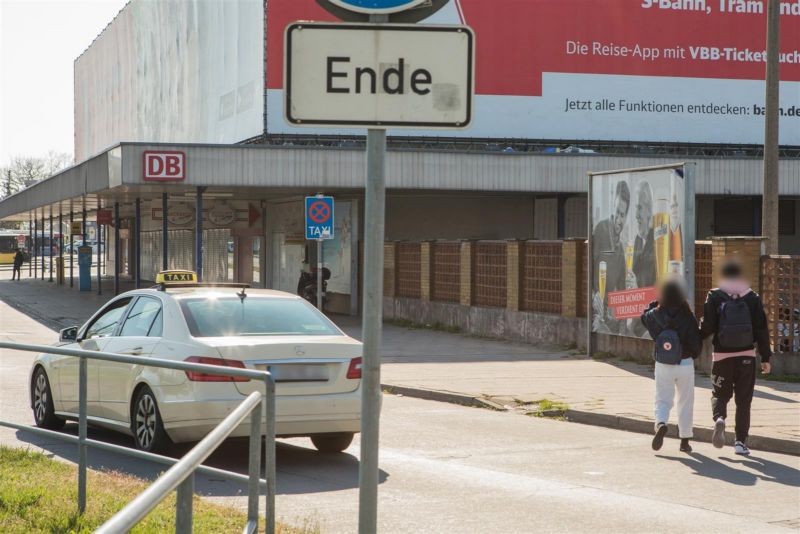 S-Bf Schönefeld FH, Vpl., re. vom EG, 2. Sto.