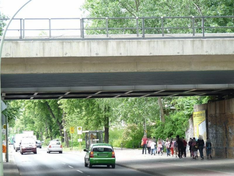 Dammweg/Bergaustr., DB-Br., Ri. Kiefholzstr.