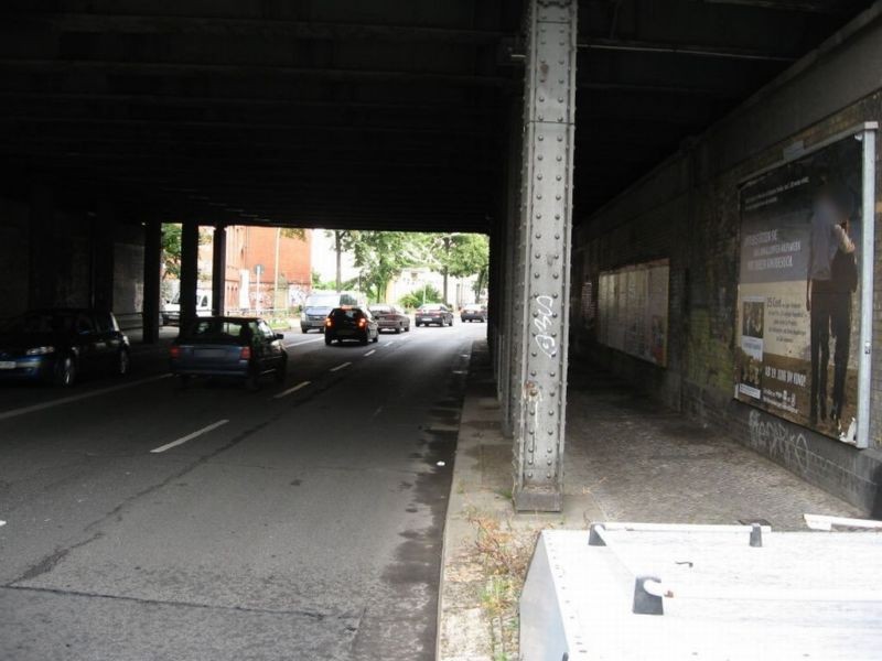 Mühlenstr., Ufg., Ri. Florastr.