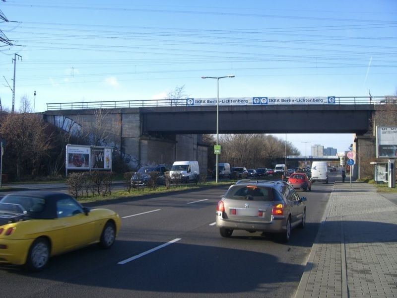 Alt-Friedrichsfelde  62a hinter DB-Brücken saw.
