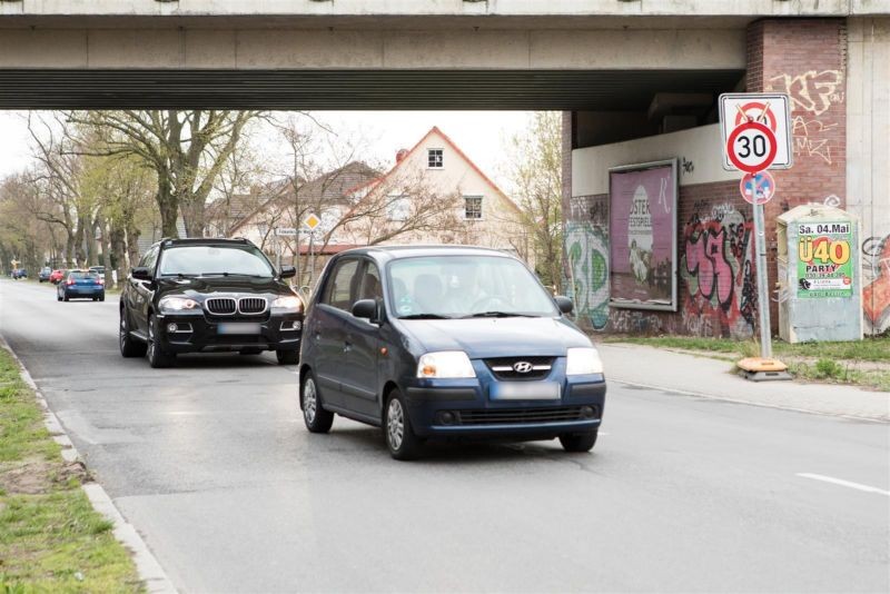 Finkenkruger Weg/DB-Brücke, Ri. Ungewitterweg