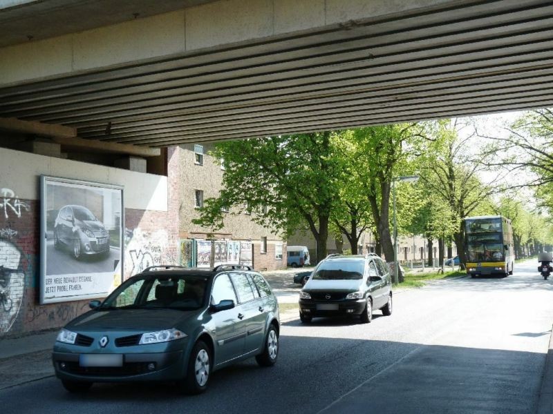 Finkenkruger Weg/DB-Brücke, Ri. Seegefelder Weg