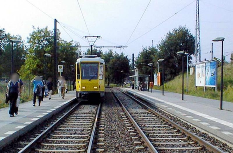 Rudower Chaussee,Bahndamm, HST , amS-Bf Adlershof