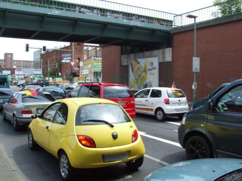 Köpenicker Str. DB-Brücke in Ri Adlergestell li.