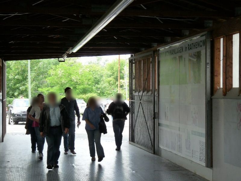 S-Bf Westkreuz,Ausgang, RichtungVorplatz, rechts