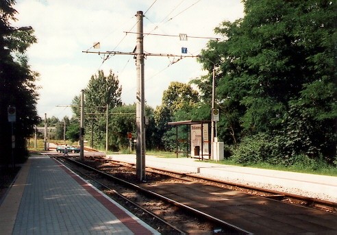 Buckower Str./Weg zum Landesbehördenzentrum -A-