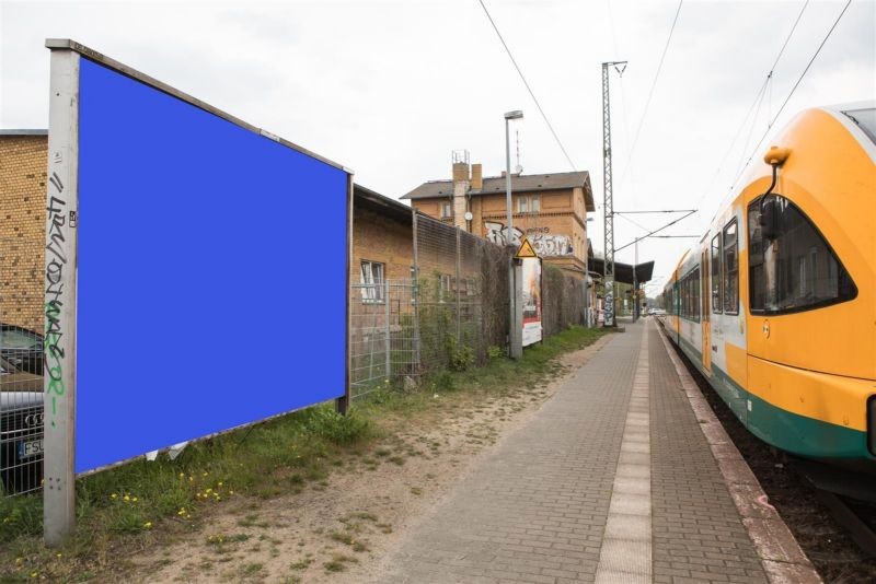 Bf Medienstadt Babelsberg, Bstg., Gl. 921, 1. Sto.