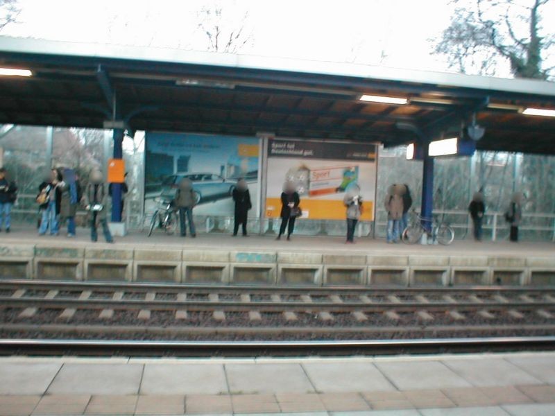 Bf Charlottenhof, Bstg., Gleis 2, li.