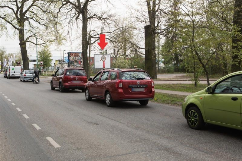 Drewitzer Str. saw. vor BÜ re.