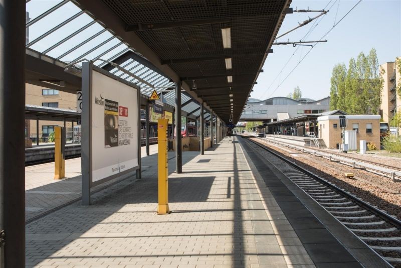 Hbf, Bstg. 1/3 Seite Gleis 3