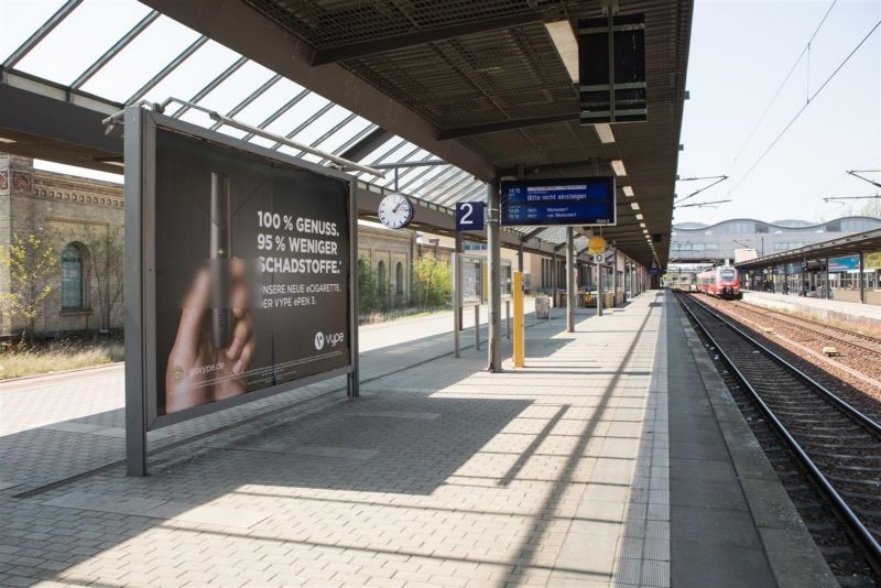 Hbf, Bstg. 2/4 Seite Gleis 2