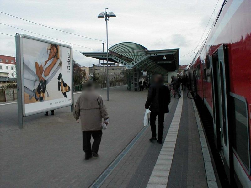 S-Bf Parkstr., Bstg., Gleis 2, 1. Sto.