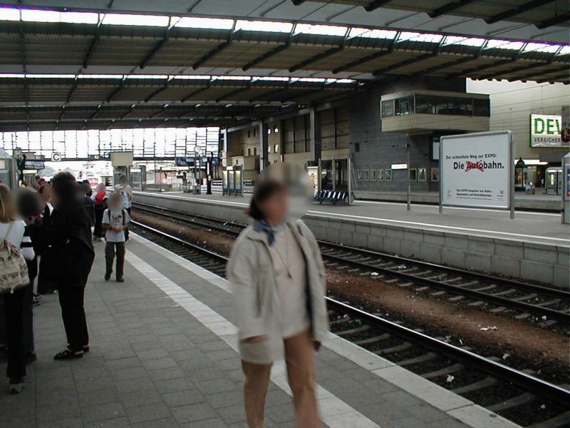 Hbf, Bstg., Gleis 11/12, Sicht Gleis 12