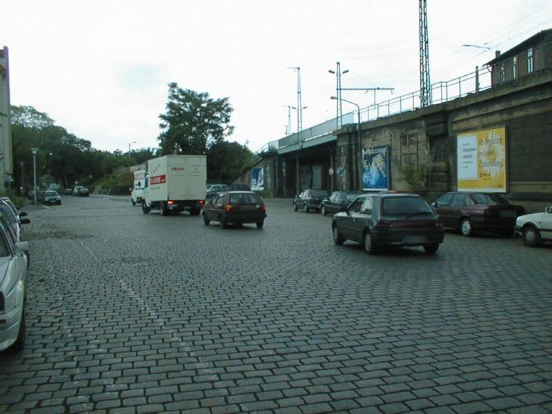 Dammweg, neb. Ufg., Ri. Lößnitzstr., 2. Sto.