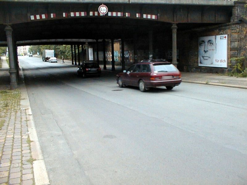 Erfurter Str. Nh. Großenhainer Platz 4 re.