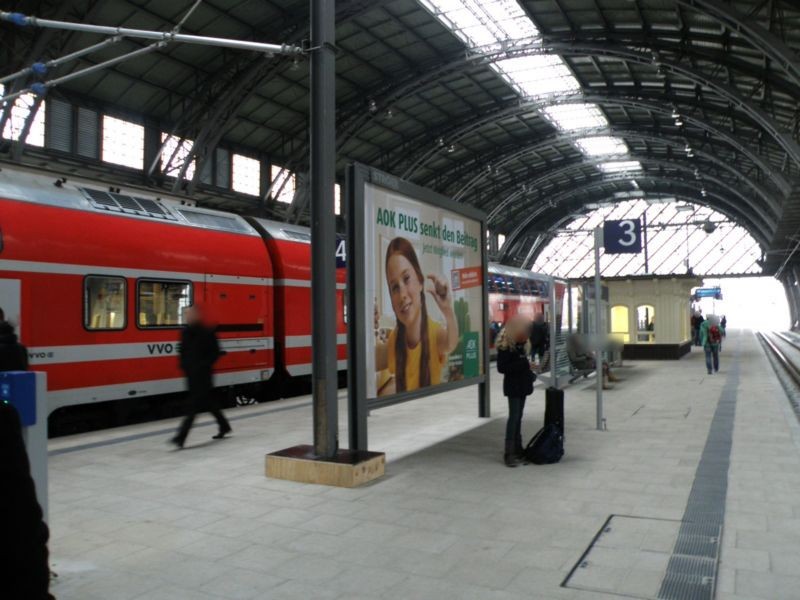Bf Neustadt, Bstg., Gleis 3