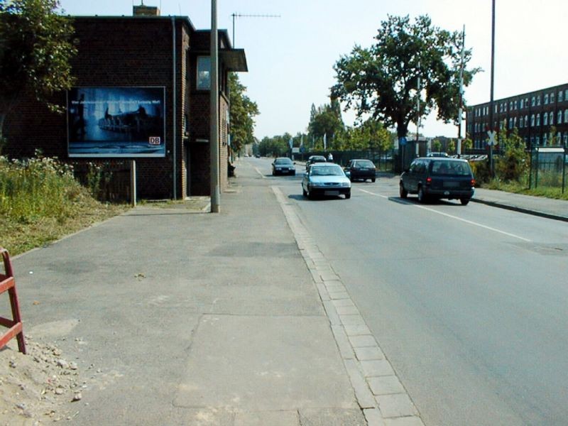 Gerhard-Ellrodt-Str. am Stellwerk,Bf Großzschocker