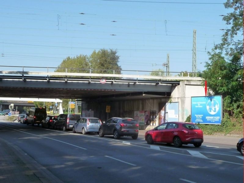 Walter-Rathenau-Str., vor EBÜ,saw., rechts