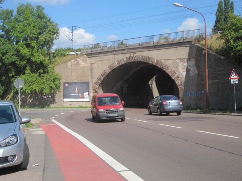 Kastanienallee (B185)/Am Dreiangel Ufg.