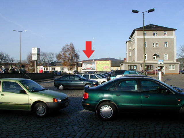 Bf, Saalfeld, Vorplatz neb. Einf.