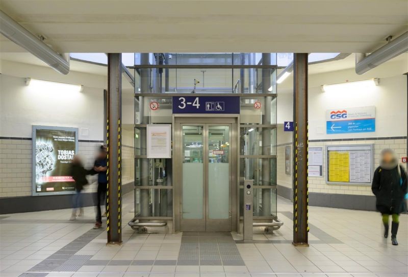 Hbf, Personentunnel, Aufgang Gleis 4