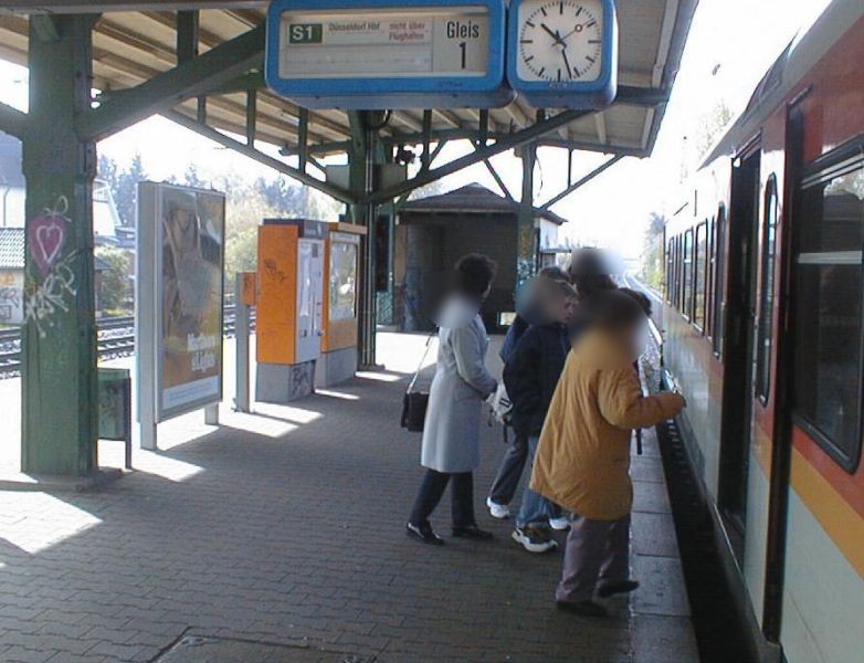 S-Bf Angermund, Bstg., Gleis 1, 2. Sto.